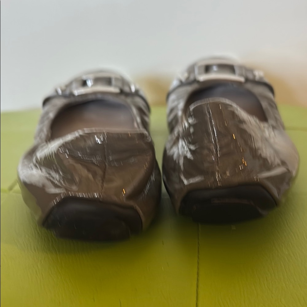 Me Too Women's Gray Ballet Flats - Picture 8 of 8